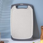 QIIBURR Plastic Cutting Boards for Kitchen Dishwasher Safe, Extra Large Cutting Board for Meat with Juice Grooves, Easy Grip Handle, Non-Slip, with Grinding Area - Image 4